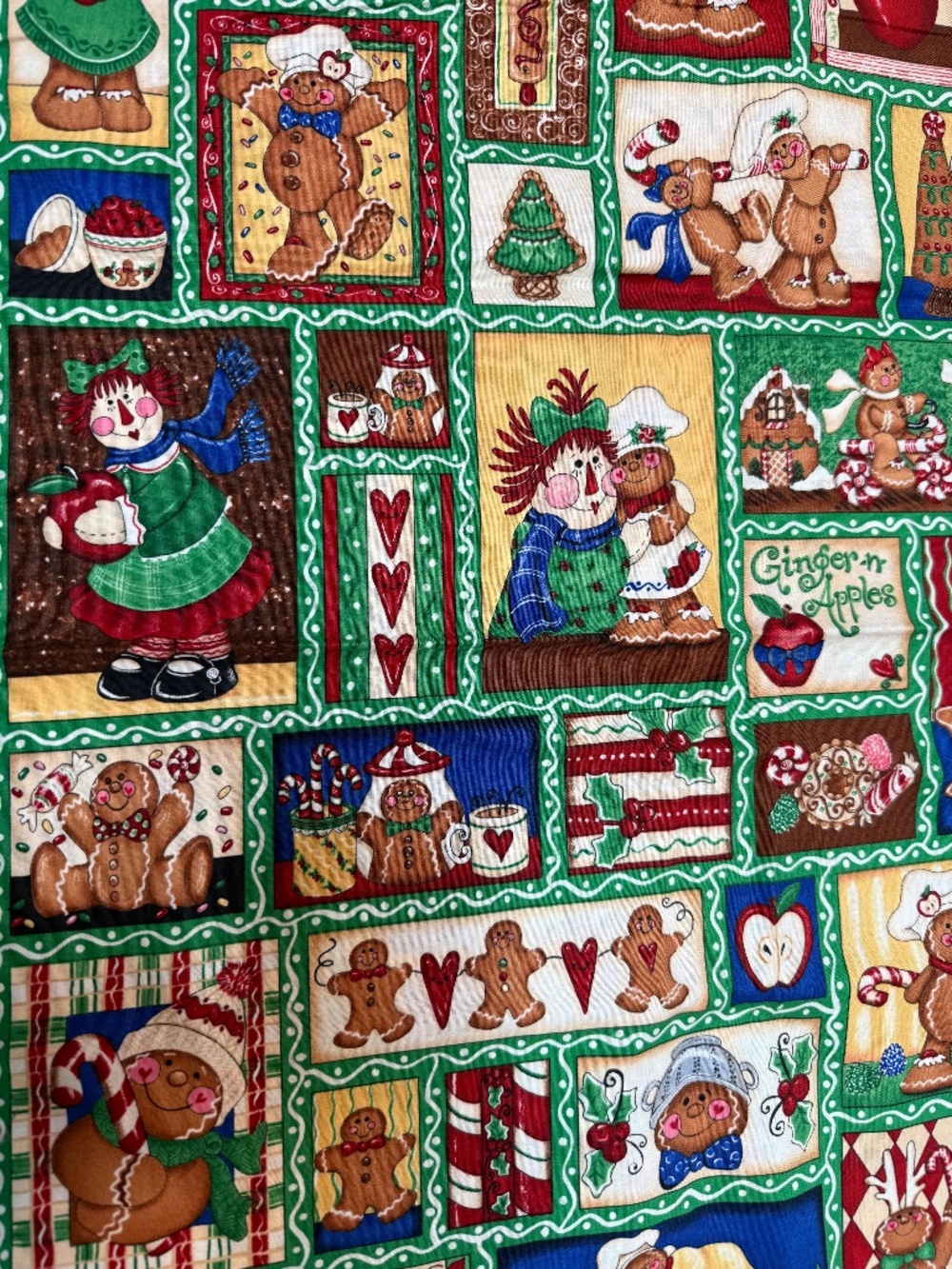 Cozy 90s Cotton Fabric Christmas Gingerbread Apple Print over a yard